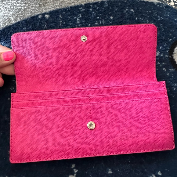 Michael Kors wallet - Picture 3 of 4